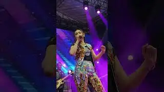 Jihan audi gaya bebas