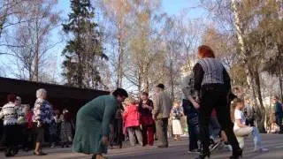 Рыжая рыжая, ты на свете всех милей...