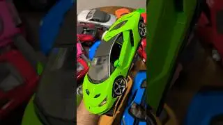 Lamborghini Huracan Performante Baujahr 2017 green metallic 1:18 Maisto