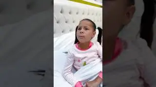 No quiere a su hermana por ser adoptada