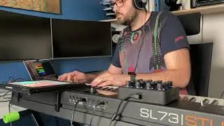 Self Develoopment - Live Act with Bitwig Studio and some midi controllers
