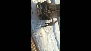 Девушка за рулём!