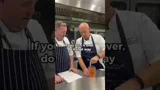 Baked beans life hack 🤯 #chefhacks #chef #cheftips #lifehacks