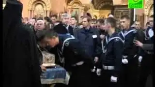 Санкт-Петербург простился с поясом Богородицы