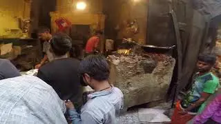 Улицы Варанаси 2. У Ж А С.