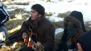 Tinerii canta "Rapa" la Oasa