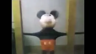 STRETCHY MICKEY MOUSE MEME