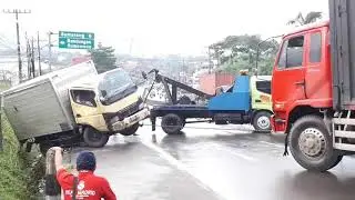 Evakuasi Mobil Box - Mabang Bergas , Kabupaten Semarang