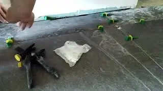 Укладка плитки 60х60 на пол в лифтовой. Резка керамогранита водяным плиткорезом