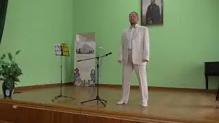Лето - оно ещё где-то рядом.
