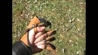 Claw Glove