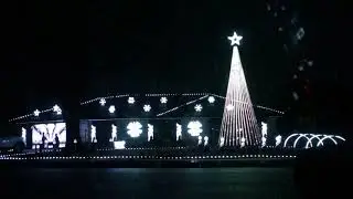 2023 Christmas lights around town in 4k with Christmas music.