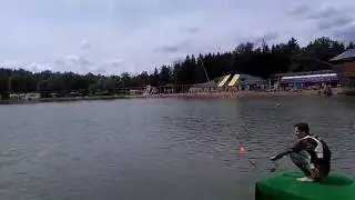 Как не стоит заходить в воду без вейка и не сжав ноги в тумбочку!