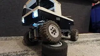 Lego RC 1:18 scale Truck