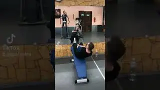 Качаю пресс 😁