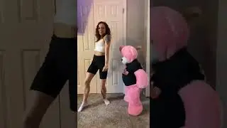 Tiny Texie and iamanagraves dancing to Tory Lanez