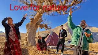 A pregnant mother tree made nomads homeless. Love for nature🌳⛰️🏠