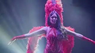 On Stage - Documentary Portrait