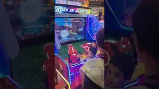 Flashing Water on a TV screen -Super Video game at Mall in Delhi