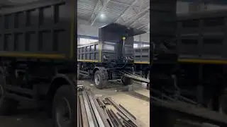 Изготовили самосвальный, трехосный прицеп...