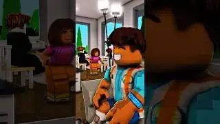 Diego went out to see what was Dora doing and until… 😨 