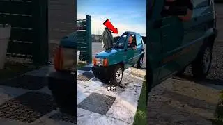 ¿Por qué este auto es tan estrecho que no puede circular por las carreteras?