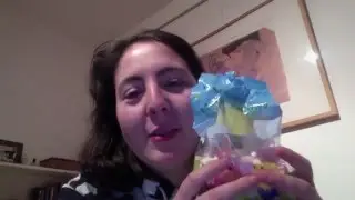 VALENTINES ÜBERRASCHUNG VON EINER UNBEKANNTEN?