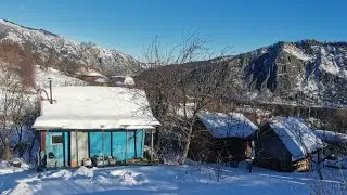 КУПИЛА ЗАБРОШЕННУЮ ДАЧУ НА ГОРЕ 17 января ОСМОТР УЧАСТКА Следы зверя Розы без укрытия Дом под снегом