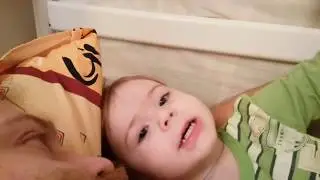 Алиса учится говорит слово "кампот"
