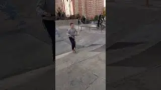 трюки на самокате 