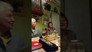 Песня Алексея Паперного, исполняет Марина Белкина