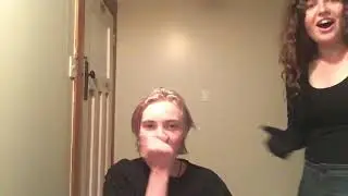 snalice dyes my hair