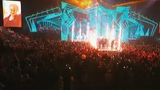 SHAMAN на фестивале «Песня года 2022» с песнями «Песня остаётся с человеком» и «Встанем»I01.01.2023г