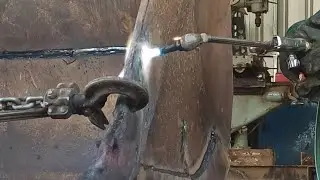 banyak pemula yg tidak tau cara meluruskan plate yang bengkok #welder #fabrication #welding