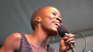 Rokia Traoré - Zen - LIVE at Afrikafestival Hertme 2017