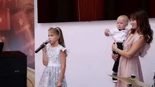 Ксения Булатова «Топ-топ топает малыш»