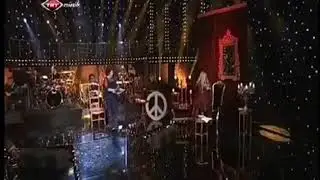 Emel Taşçıoğlu - İki Kadın Bir Adam