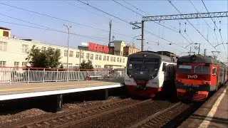 ЭР2Р-7054 и ЭД4М-0489, платформа Перхушково