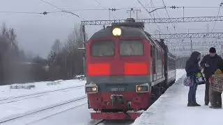 ДМ62 1743   Проезжает станцию Грузино