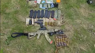 Unloading and body armor for war. Shoulder strap system and a couch-mounted special forces rig.