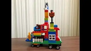 Домик на колесах из Лего