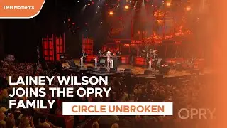 Garth Brooks, Trisha Yearwood & Wynonna Welcome Lainey Wilson into the Grand Ole Opry Family