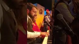 Joy to the world (Pace a voi) - Lorenzo Andreaggi e i Talking Ties (dal NATALE IN SWING!)