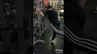 Махи назад в кроссовере