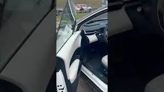 Это - Zeekr X, и он шикарен.