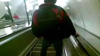 танцы в метро