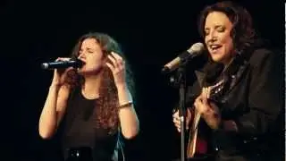 Ana Carolina e Ana Cañas -- "No quiero tus besos "