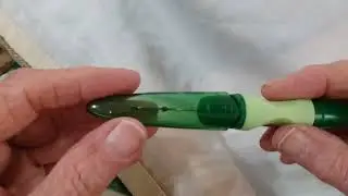 Seam ripper how to use