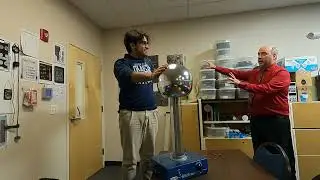Van de Graaff 6 - Hair Raising