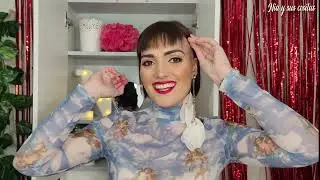 Una Imagen Vale Más que Mil Palabras!!  Mira este Increíble Peinado con Plumas en Cabeza Afeitada 🤯